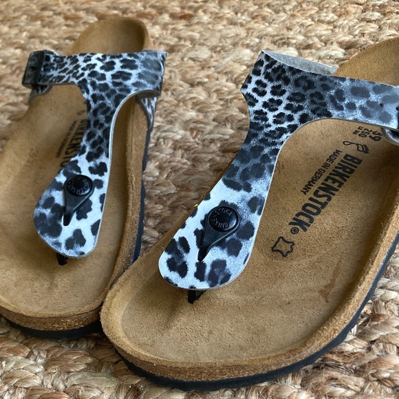 Birkenstock Shoes - New: Birkenstock Gizeh. Size 39